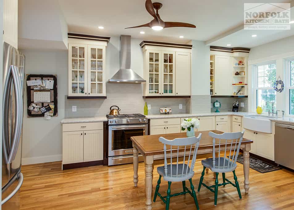 Boston Farmhouse Kitchen Norfolk Kitchen & Bath