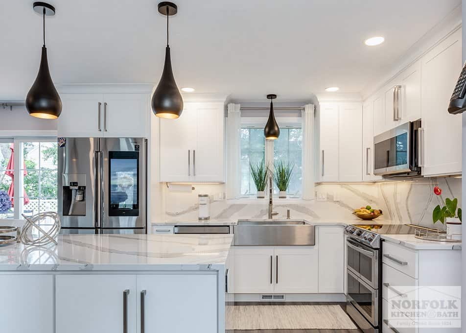 5 White Kitchen Cabinet Ideas For Your, What Color Quartz Countertop With White Cabinets