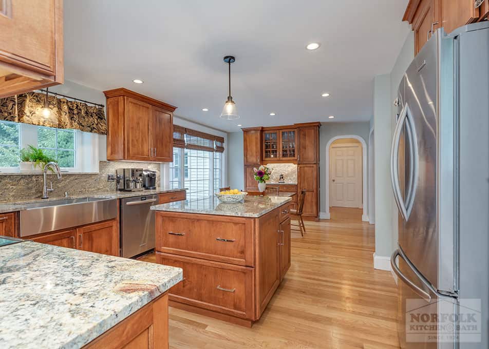 Maple Kitchen With Granite Weymouth